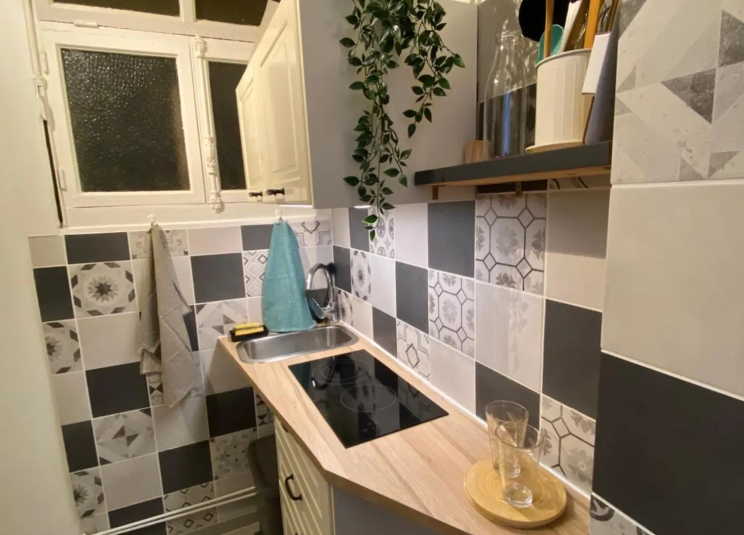 Le Beau Site Studio Belle Epoque - Aix Centre Экс-ле-Бен Франция