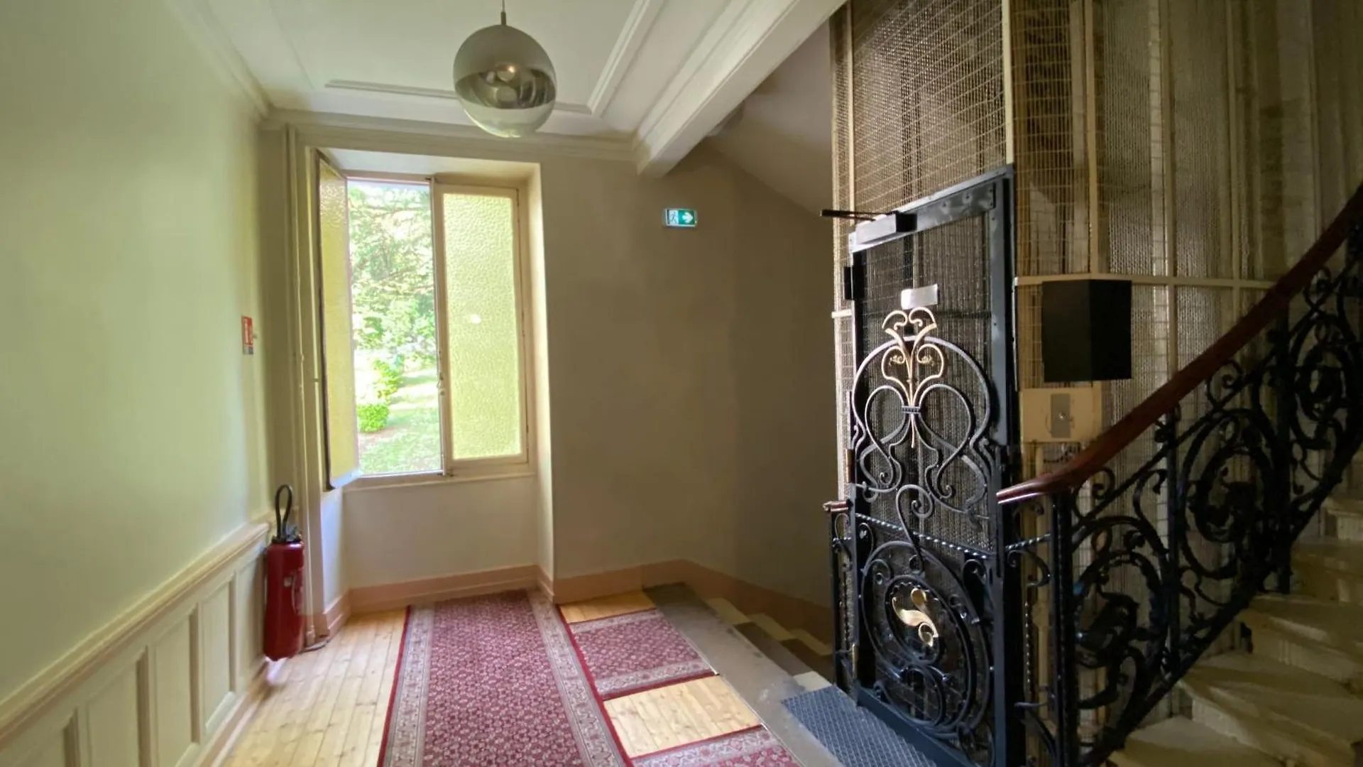 Le Beau Site Studio Belle Epoque - Aix Centre Экс-ле-Бен Апартаменты